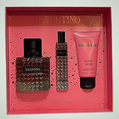 Valentino Donna Born in Roma Gift Set (Eau de Parfum 3.4 Fl Oz Spray, Body Lotio