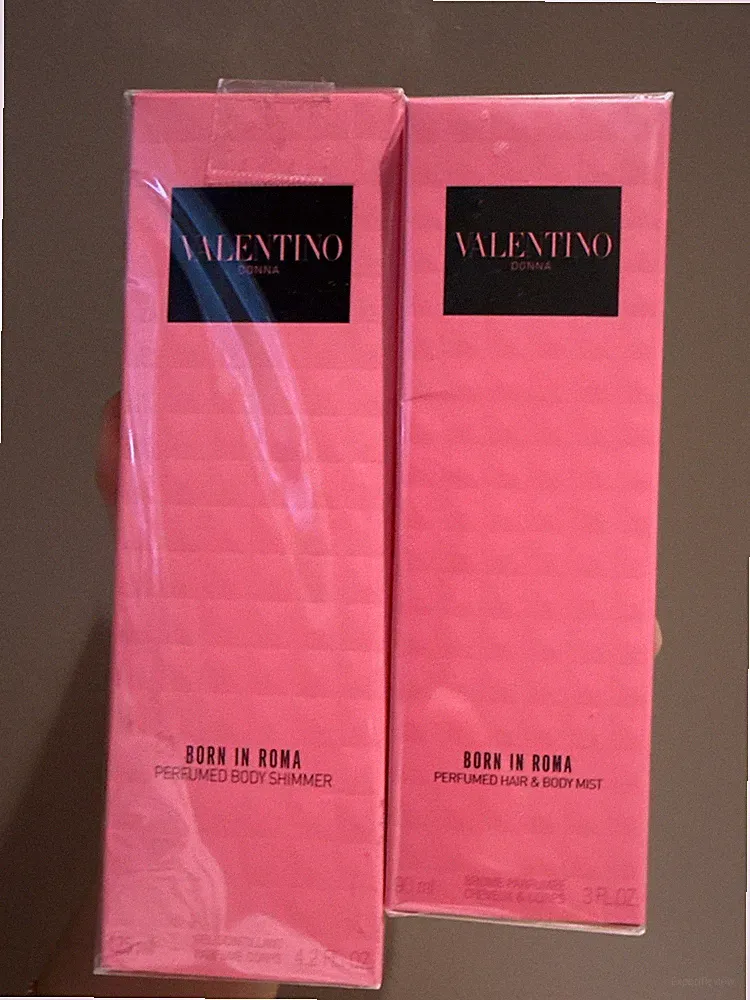 VALENTINO Donna Born In Roma PERFUMED HAIR & BODY MIST & Perfume Body Shimmer .