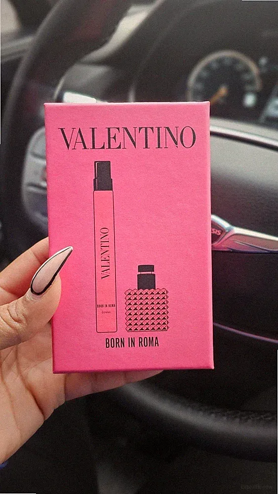 Valentino Donna Born in Roma Travel Spray Eau De Parfum Perfume Set 0.2/0.33 oz