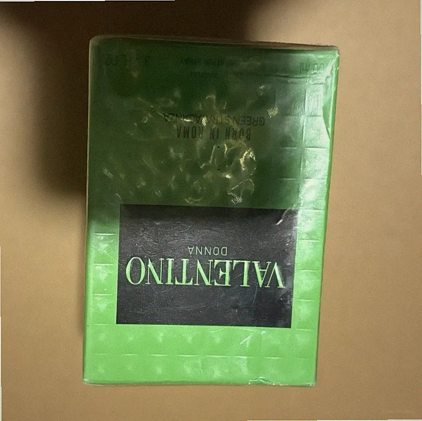 Valentino Donna Eau de Parfum Spray 3.4 fl oz Fragrance for Women Perfume